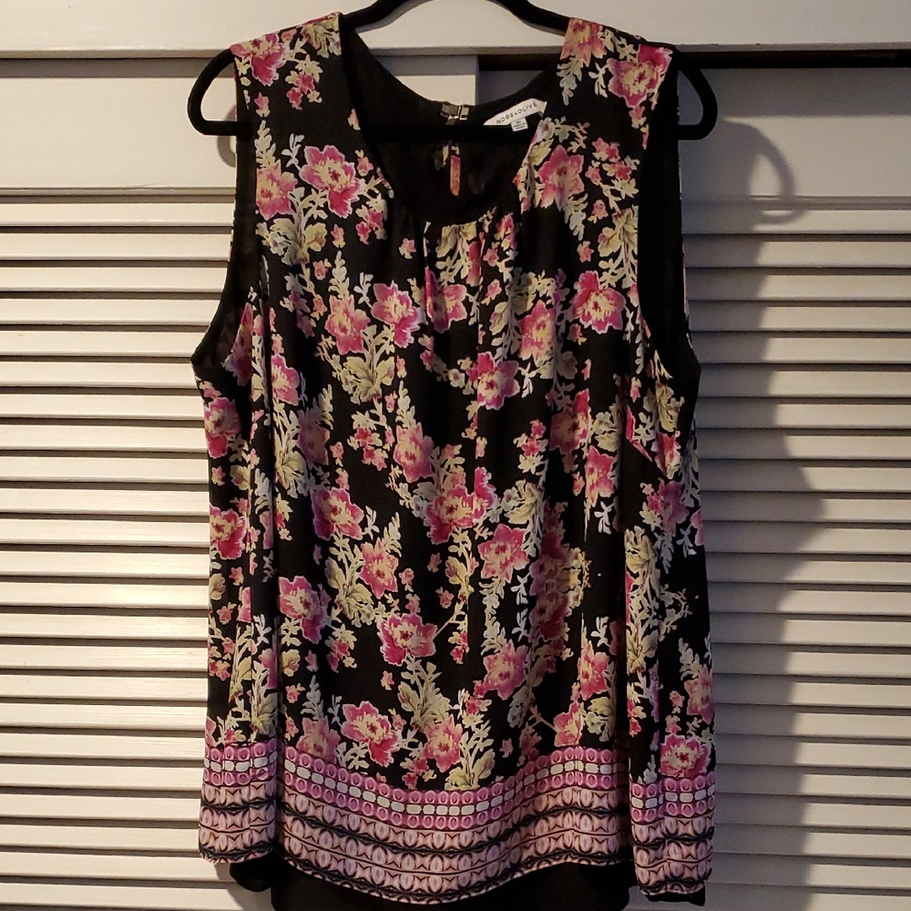 Rose & Olive Floral Sleeveless Blouse - Black and Pink Size 2X